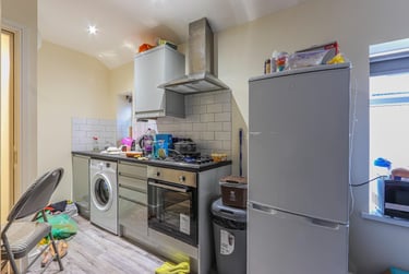 1 bed house, Cyril Crescent, Adamstown, Cardiff, CF241DQ - Image 4